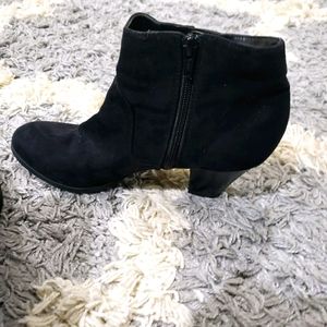 Style & Co's booties 9M